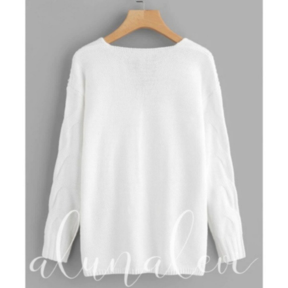 💖 HP 💖 White V Neck Long Sleeve Knit Sweater - Picture 3 of 3